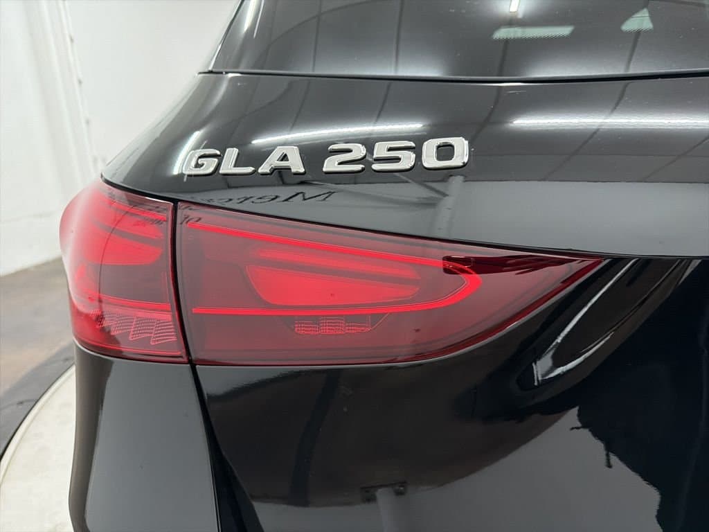 2026 MERCEDES-BENZ GLA - Image 12