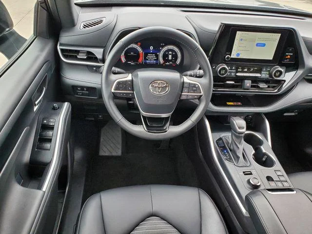 2025 Toyota Highlander - Image 51