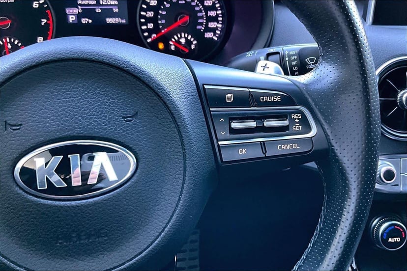 2020 Kia Stinger - Image 24