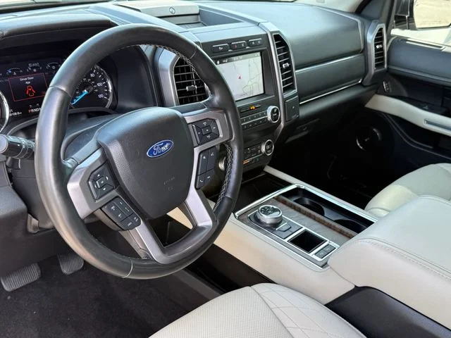 2019 Ford Expedition - Image 10