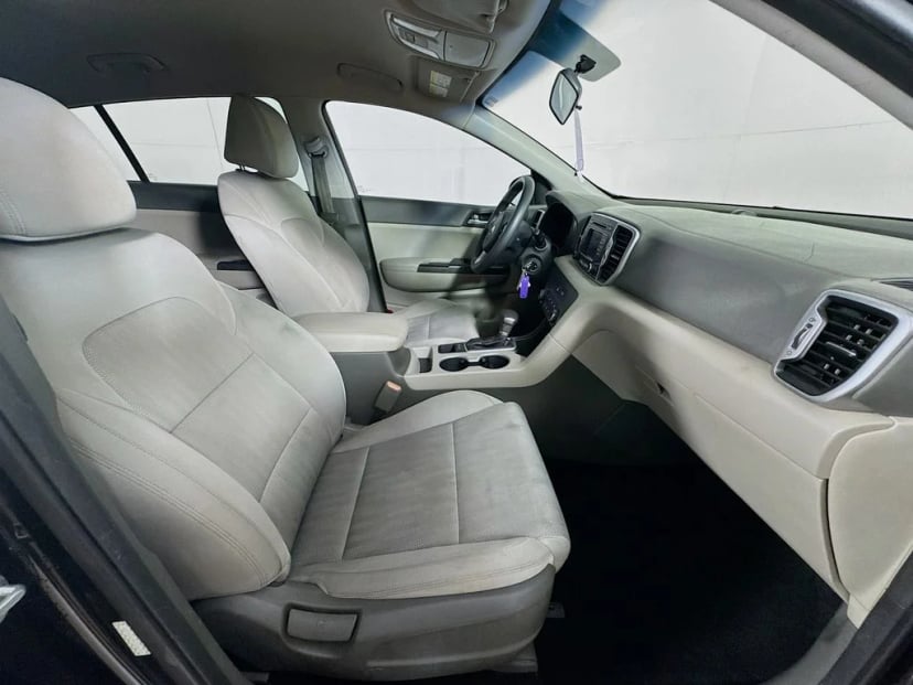 2017 Kia Sportage - Image 32