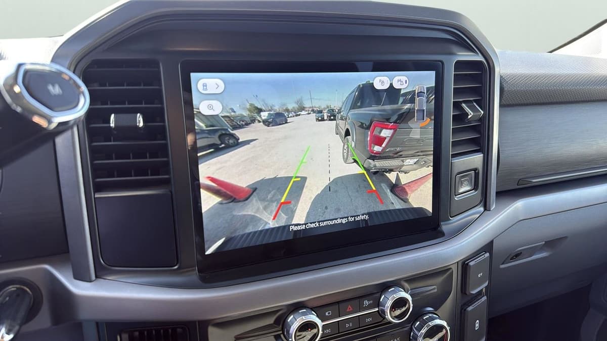 2025 Ford F-150 - Image 20