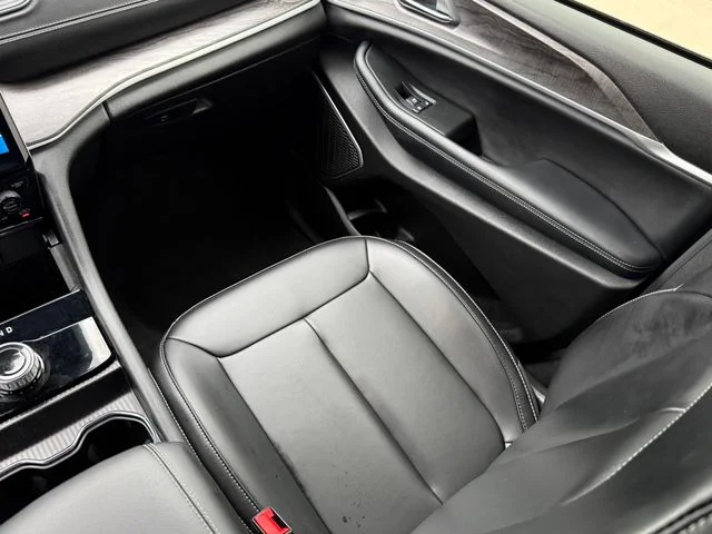 2024 Jeep Grand Cherokee - Image 26
