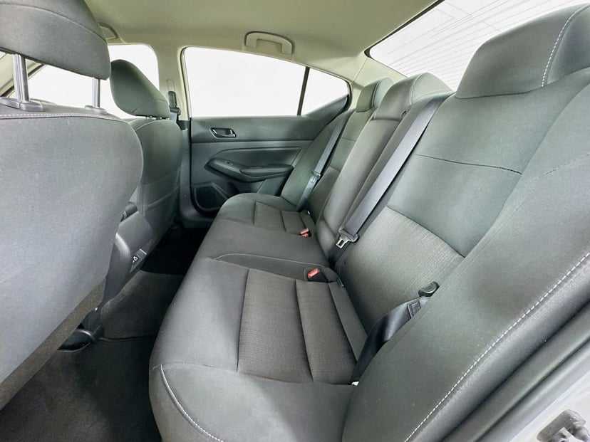 2025 Nissan Altima - Image 28