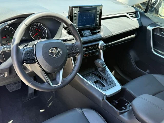 2022 Toyota RAV4 - Image 11