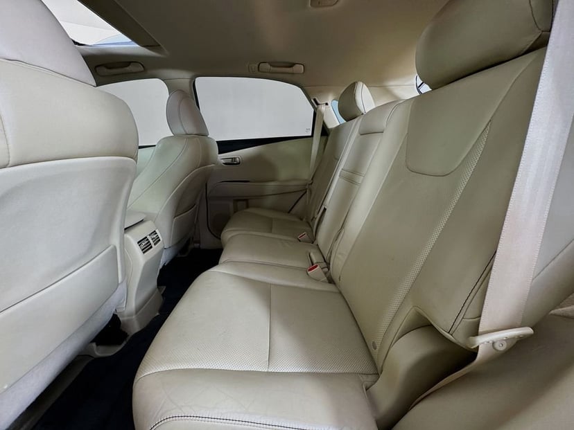 2015 Lexus RX - Image 30