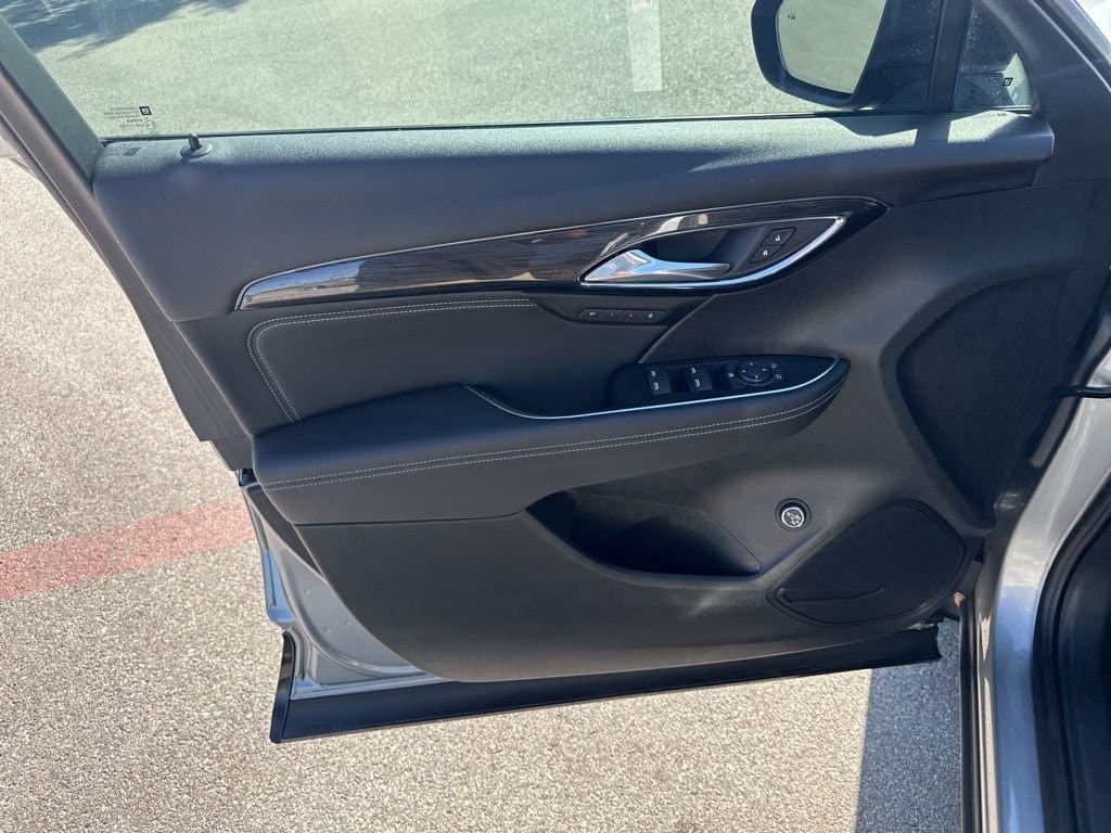 2023 Buick Envision - Image 24