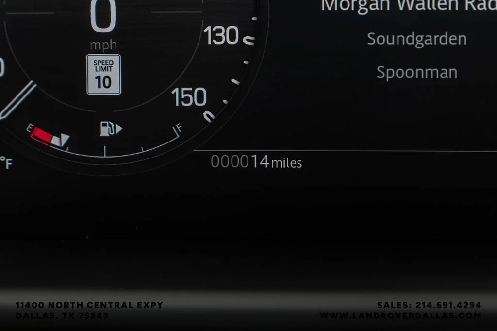 2026 Land Rover Defender 110 - Image 19