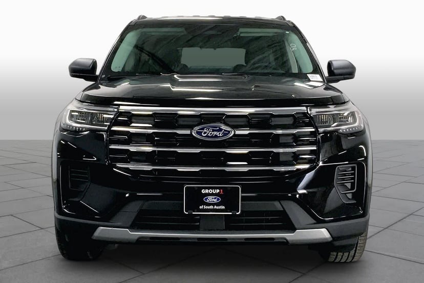 2026 Ford Explorer - Image 3