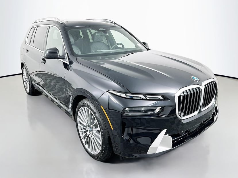 2026 BMW X7 - Image 3