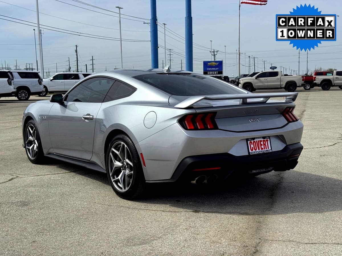 2024 Ford Mustang - Image 13