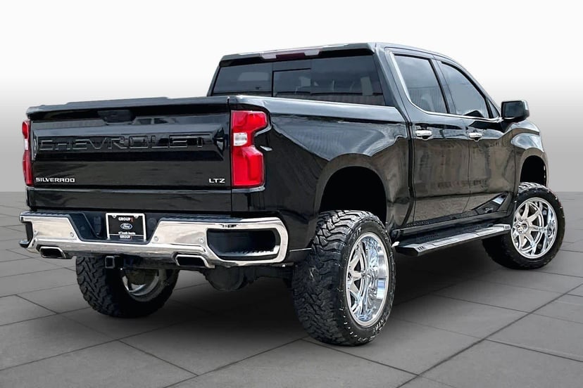 2020 Chevrolet Silverado 1500 - Image 7