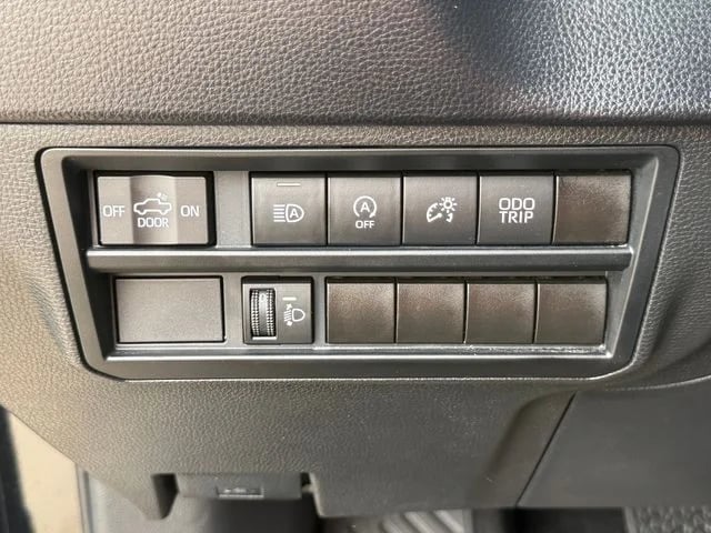 2022 Toyota Tundra - Image 23