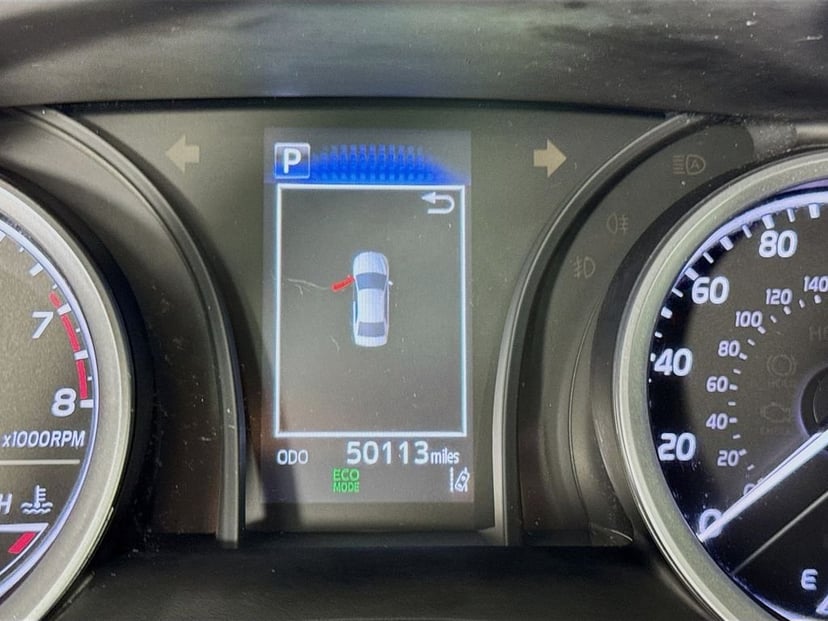 2022 Toyota Camry - Image 10