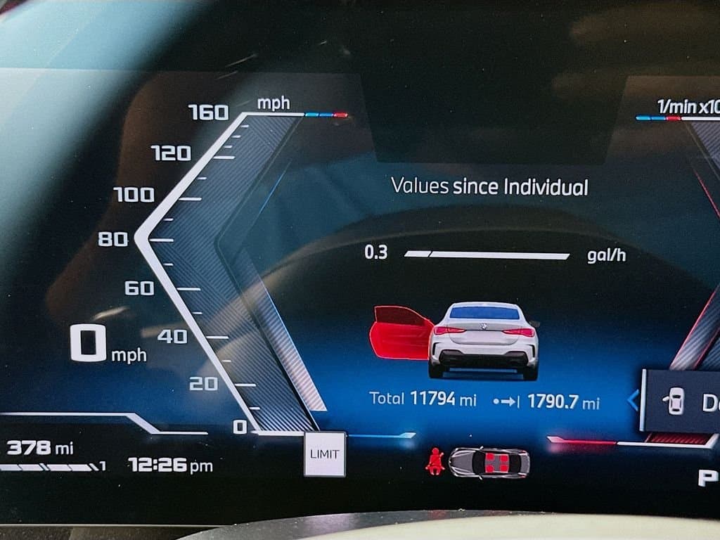 2025 BMW 4 Series - Image 12