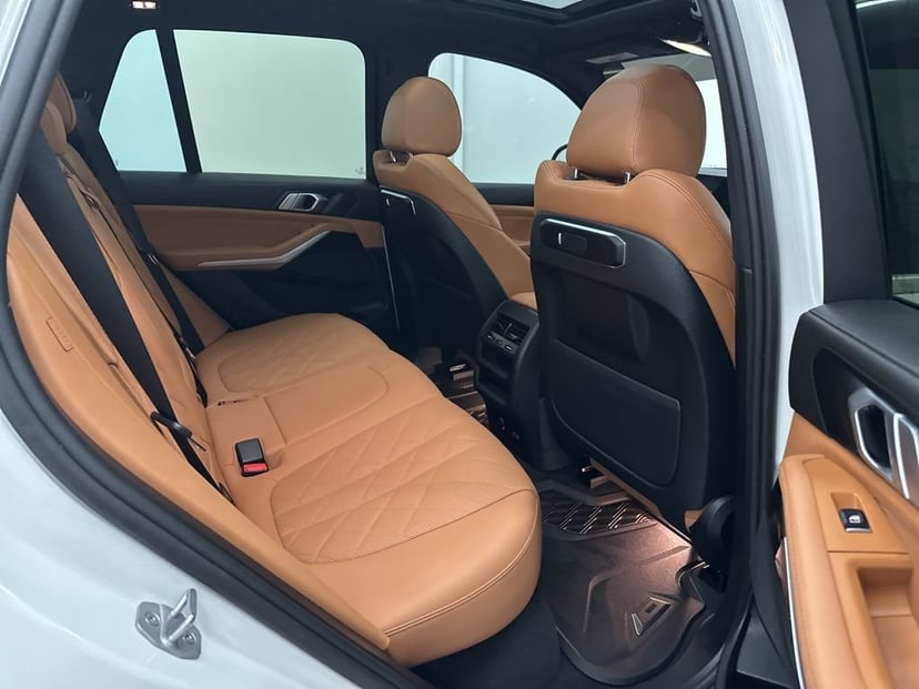 2024 BMW X5 - Image 21