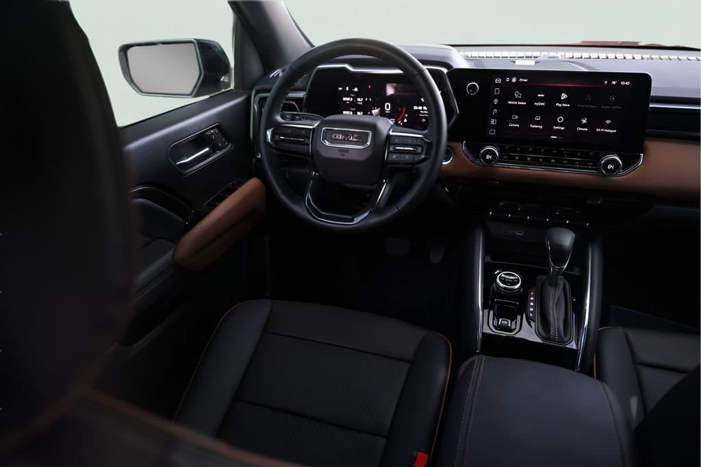 2026 GMC Canyon - Image 28
