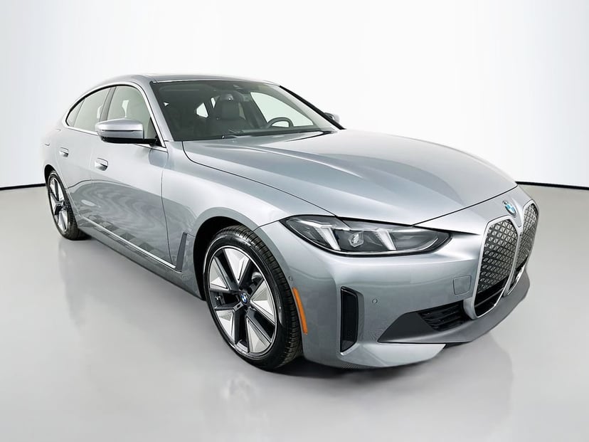 2026 BMW i4 - Image 3