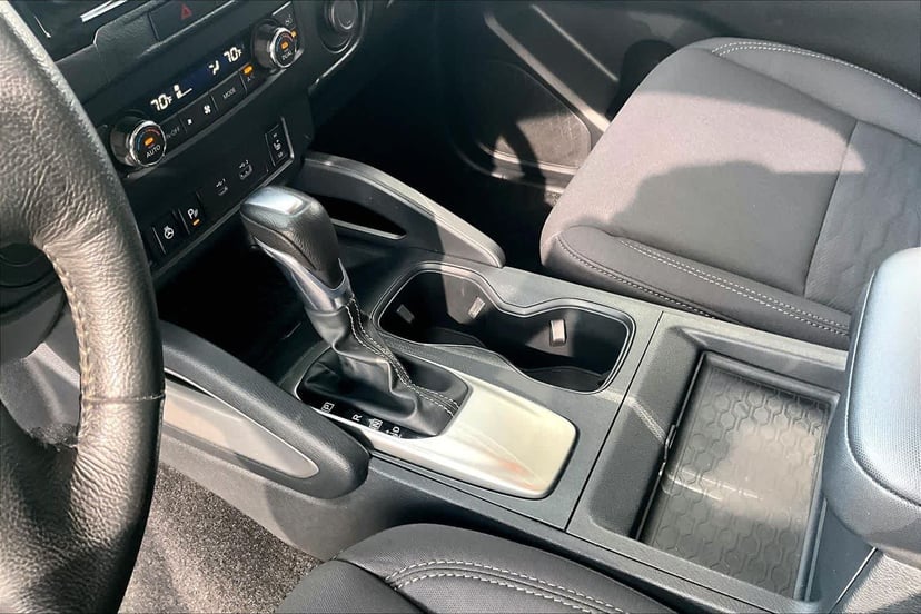 2022 Nissan Frontier - Image 16