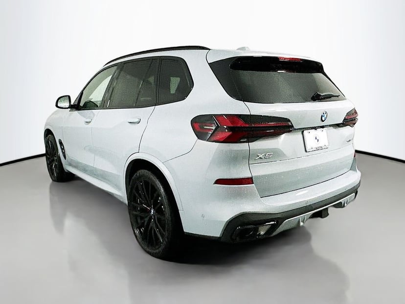 2026 BMW X5 - Image 7