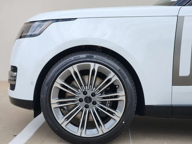 2026 Land Rover Range Rover - Image 9