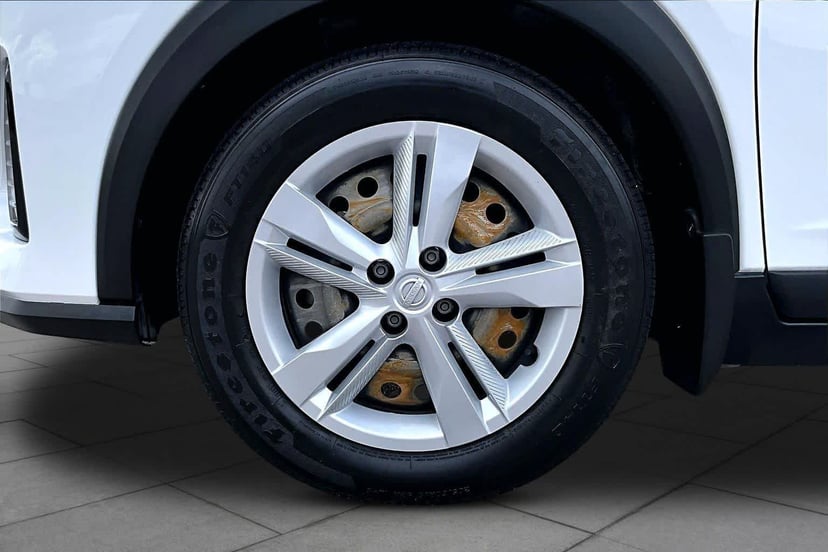 2023 Nissan Kicks - Image 11