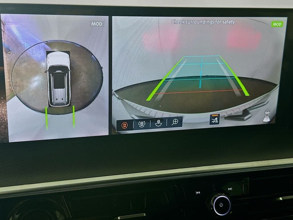 2026 INFINITI QX80 - Image 17