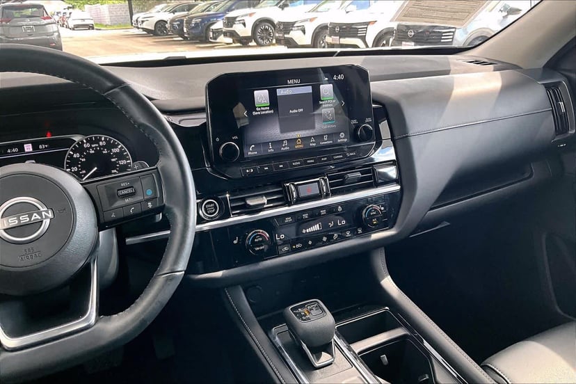 2023 Nissan Pathfinder - Image 7