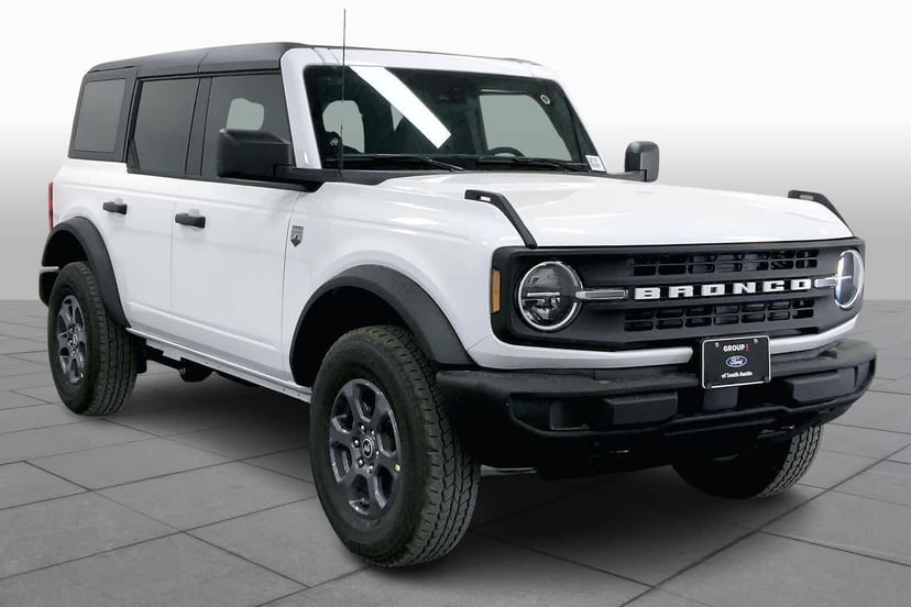 2025 Ford Bronco - Image 2