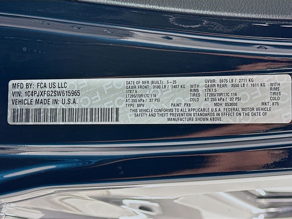 2025 Jeep Wrangler - Image 31