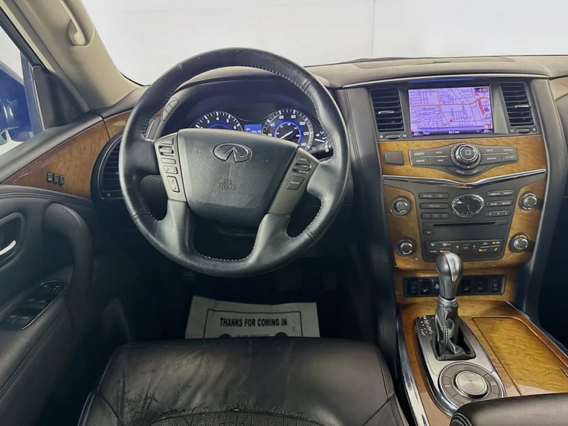 2012 INFINITI QX56 - Image 28