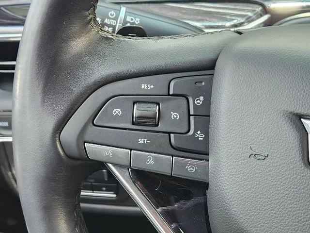 2021 Cadillac Escalade - Image 27