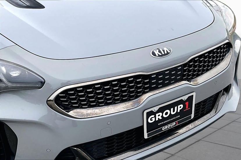 2019 Kia Stinger - Image 30