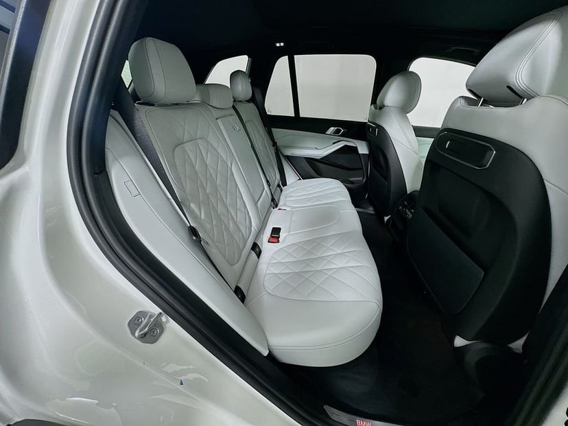 2024 BMW X5 - Image 28