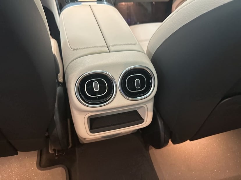 2026 Mercedes-Benz GLC - Image 21