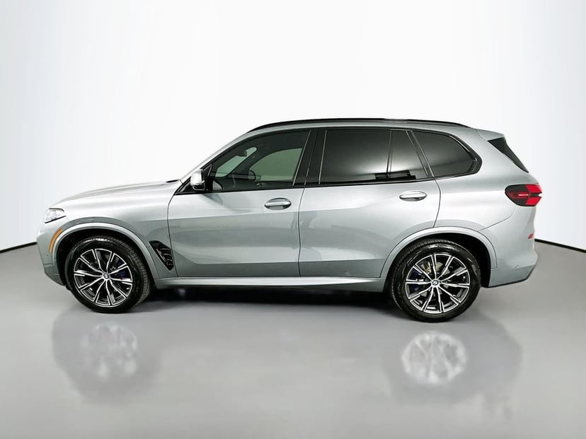 2025 BMW X5 - Image 8