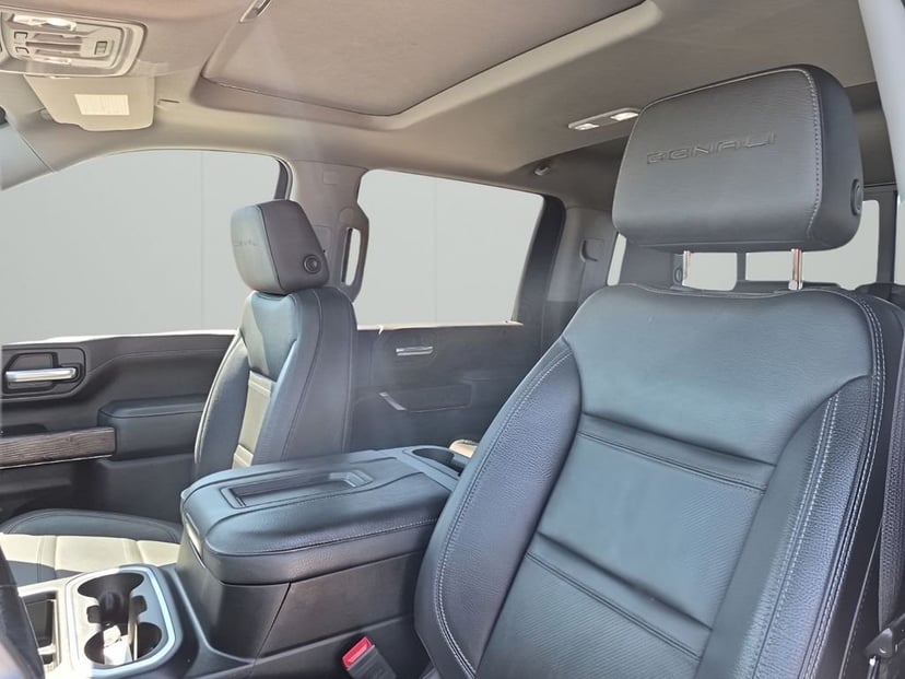 2022 GMC Sierra 2500HD - Image 31