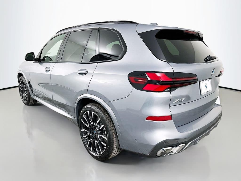 2026 BMW X5 - Image 7