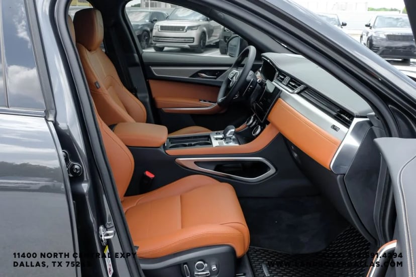 2026 Jaguar F-PACE - Image 38