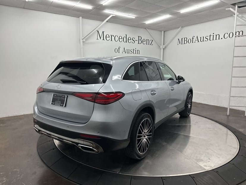 2026 Mercedes-Benz GLC - Image 7