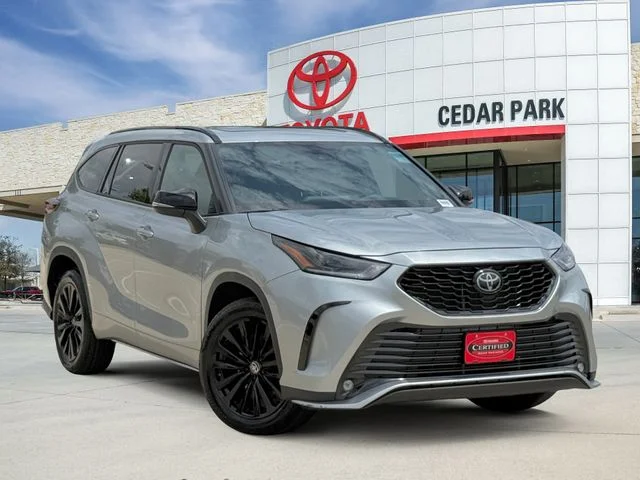 2025 Toyota Highlander - Image 1