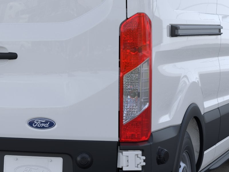 2026 Ford Transit Commercial - Image 32