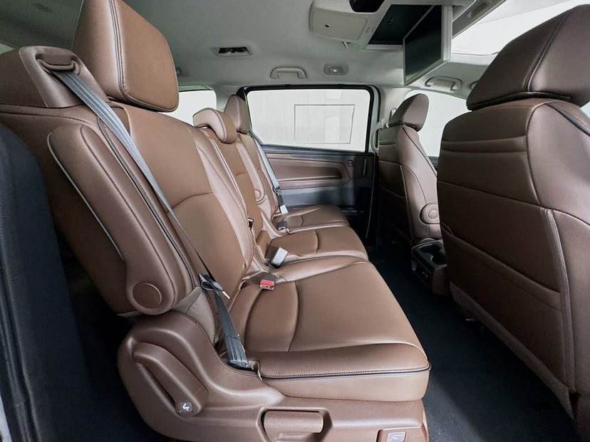 2026 Honda Odyssey - Image 40