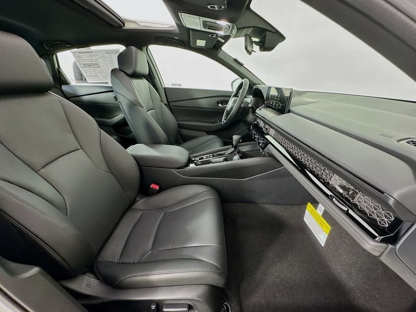 2026 Honda Accord Hybrid - Image 35