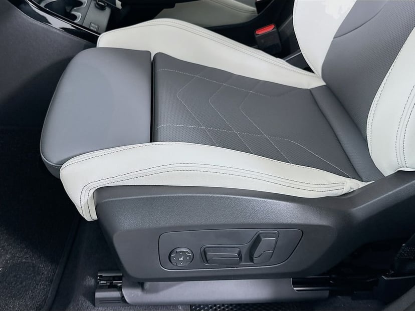 2026 BMW X2 - Image 21