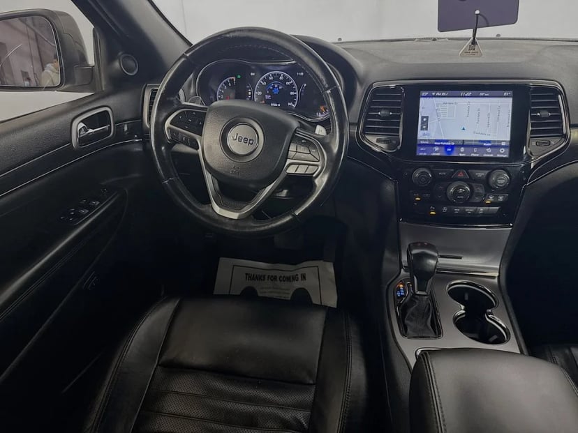 2020 Jeep Grand Cherokee - Image 26