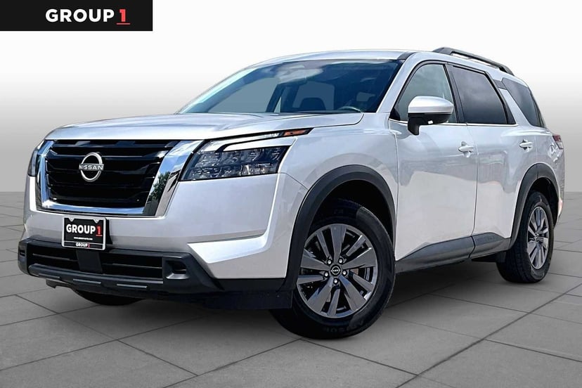 2024 Nissan Pathfinder - Image 2