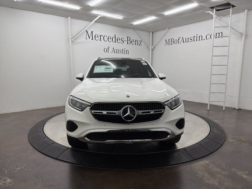 2026 Mercedes-Benz GLC - Image 2