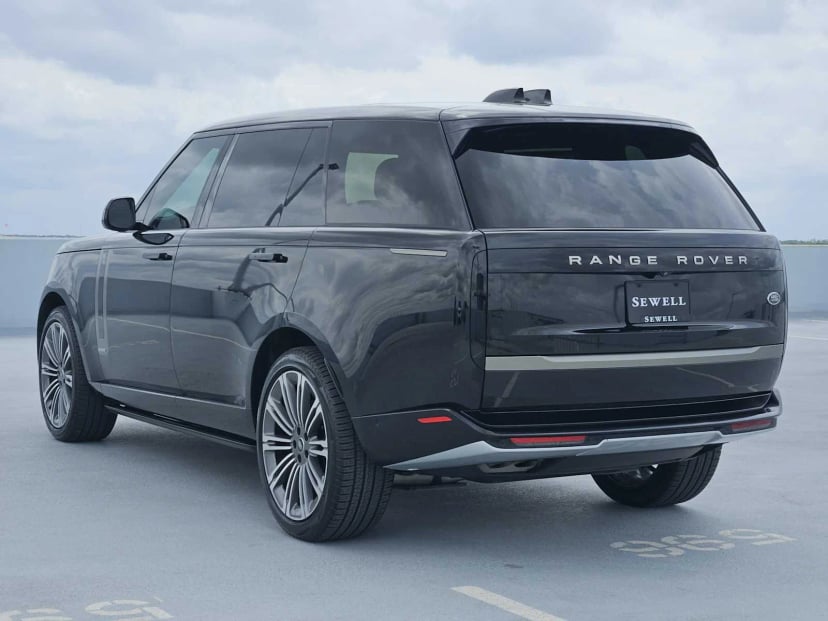 2023 Land Rover Range Rover - Image 5