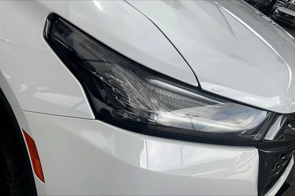 2023 Chevrolet Traverse - Image 27